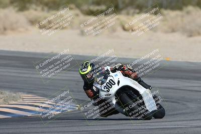 media/Dec-07-2025-CVMA (Sun) [[3e7d2de5dc]]/Race 7-Formula Lightweight Twins Shootout/